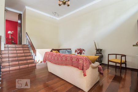 Sala de casa à venda com 4 quartos, 250m² em Chácara Monte Alegre, São Paulo