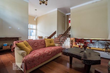 Sala de casa à venda com 4 quartos, 250m² em Chácara Monte Alegre, São Paulo