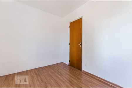 Quarto de apartamento para alugar com 2 quartos, 50m² em Vila Osasco, Osasco