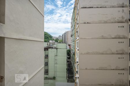 Vista do quarto 1 de apartamento para alugar com 2 quartos, 70m² em Botafogo, Rio de Janeiro