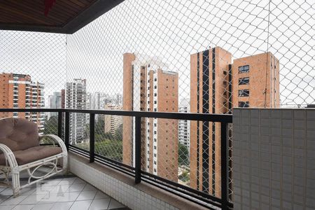 Varanda de apartamento à venda com 3 quartos, 156m² em Vila Suzana, São Paulo