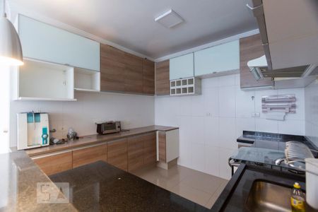 Casa para alugar com 200m², 3 quartos e 2 vagasCozinha