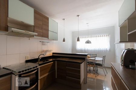 Casa para alugar com 200m², 3 quartos e 2 vagasCozinha