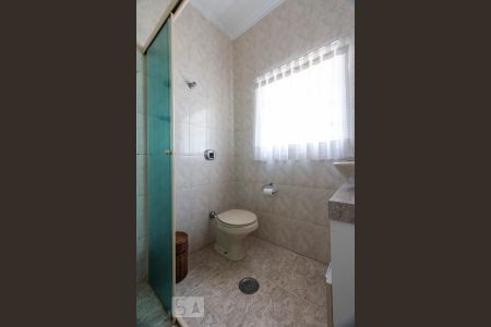 Banheiro social de casa para alugar com 3 quartos, 200m² em Vila Monte Alegre, São Paulo