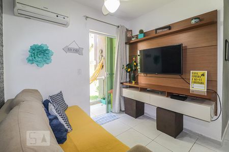 Sala de apartamento à venda com 2 quartos, 50m² em Jacarepaguá, Rio de Janeiro