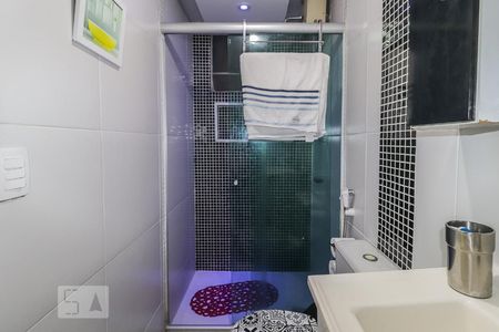 Apartamento à venda com 50m², 2 quartos e 1 vaga Apartamento à venda com 50m², 2 quartos e 1 vagaBanheiro Social