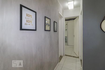Corredor de apartamento à venda com 2 quartos, 50m² em Jacarepaguá, Rio de Janeiro