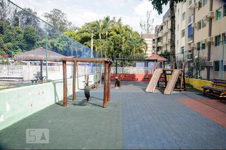 Apartamento à venda com 50m², 2 quartos e 1 vaga Apartamento à venda com 50m², 2 quartos e 1 vagaPlayground