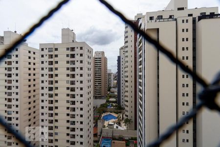 Apartamento para alugar com 172m², 3 quartos e 4 vagasVista