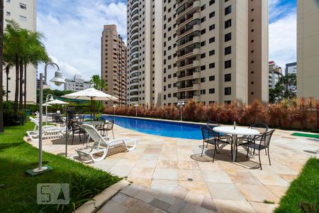 Apartamento para alugar com 172m², 3 quartos e 4 vagasPiscina