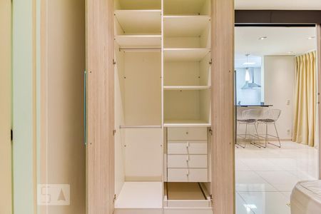 Apartamento para alugar com 70m², 1 quarto e 1 vaga Apartamento para alugar com 70m², 1 quarto e 1 vagaSuíte