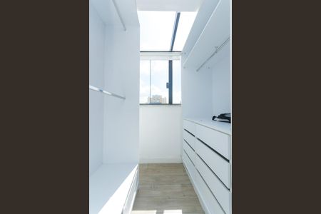 Apartamento para alugar com 78m², 1 quarto e 1 vaga Apartamento para alugar com 78m², 1 quarto e 1 vagaCloset da suíte