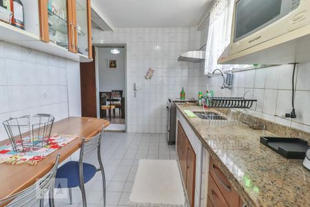 Apartamento à venda com 95m², 3 quartos e 1 vagaCozinha