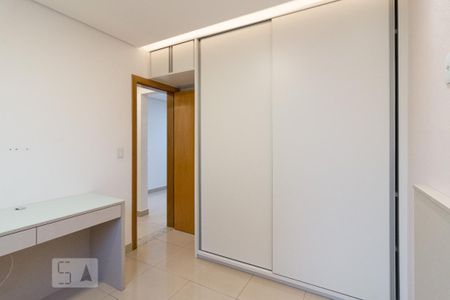 Apartamento para alugar com 65m², 2 quartos e 2 vagasQuarto