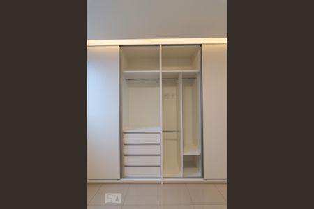 Apartamento para alugar com 65m², 2 quartos e 2 vagasSuíte