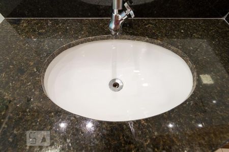 Apartamento para alugar com 65m², 2 quartos e 2 vagasBanheiro Social