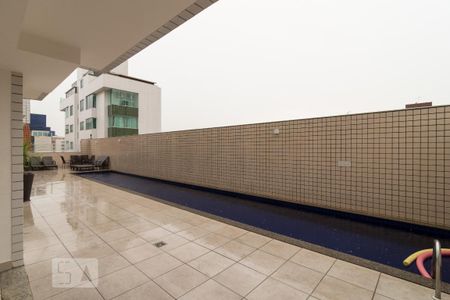 Apartamento para alugar com 65m², 2 quartos e 2 vagasPiscina