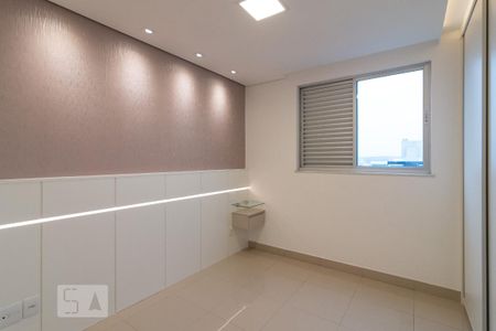 Apartamento para alugar com 65m², 2 quartos e 2 vagasSuíte