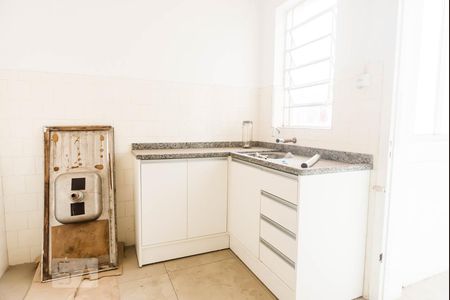 Cozinha de apartamento para alugar com 2 quartos, 55m² em Auxiliadora, Porto Alegre