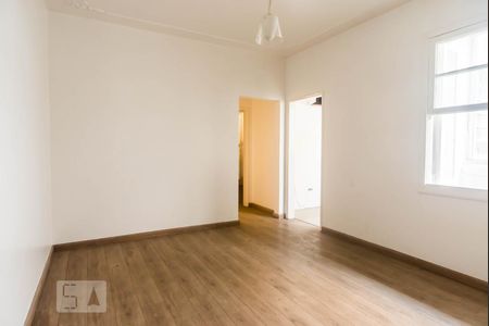 Sala de apartamento para alugar com 2 quartos, 55m² em Auxiliadora, Porto Alegre