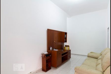 Sala de casa para alugar com 2 quartos, 78m² em Chácara Inglesa, São Paulo