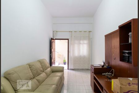 Sala de casa para alugar com 2 quartos, 78m² em Chácara Inglesa, São Paulo