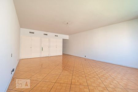 Apartamento à venda com 380m², 4 quartos e 2 vagas Apartamento à venda com 380m², 4 quartos e 2 vagasSuíte