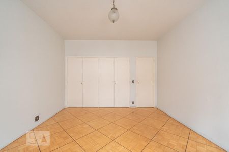 Apartamento à venda com 380m², 4 quartos e 2 vagas Apartamento à venda com 380m², 4 quartos e 2 vagasQuarto 4