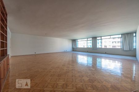 Apartamento à venda com 380m², 4 quartos e 2 vagas Apartamento à venda com 380m², 4 quartos e 2 vagasSala