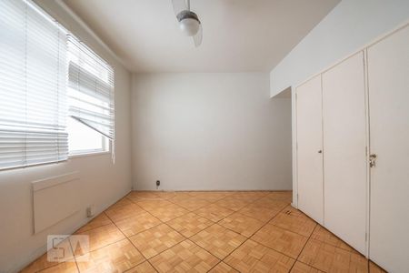 Apartamento à venda com 380m², 4 quartos e 2 vagas Apartamento à venda com 380m², 4 quartos e 2 vagasQuarto 3