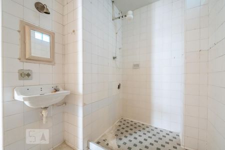 Apartamento à venda com 380m², 4 quartos e 2 vagas Apartamento à venda com 380m², 4 quartos e 2 vagasBanheiro de serviço