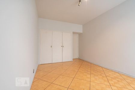 Apartamento à venda com 380m², 4 quartos e 2 vagas Apartamento à venda com 380m², 4 quartos e 2 vagasQuarto 1