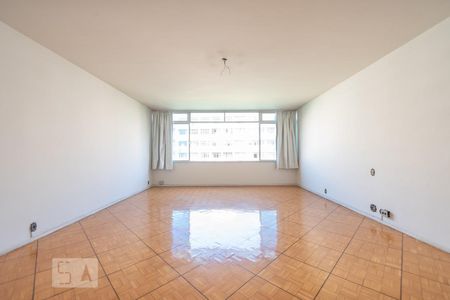 Apartamento à venda com 380m², 4 quartos e 2 vagas Apartamento à venda com 380m², 4 quartos e 2 vagasSuíte