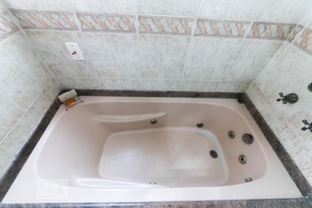 Apartamento para alugar com 130m², 3 quartos e 1 vagaSuíte 1