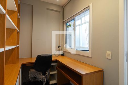 Apartamento à venda com 200m², 3 quartos e 1 vagaEscritório