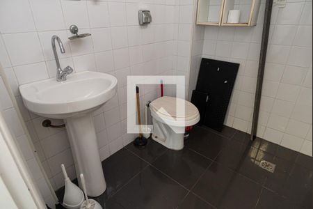 Apartamento à venda com 200m², 3 quartos e 1 vagaBanheiro de Serviço