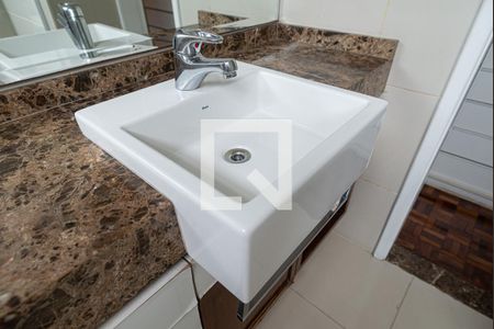 Apartamento à venda com 200m², 3 quartos e 1 vagaBanheiro da Suíte