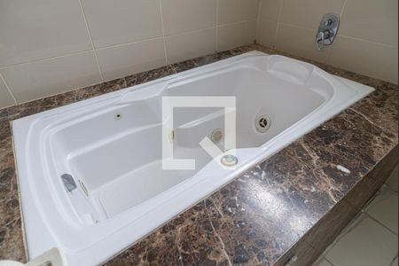 Apartamento à venda com 200m², 3 quartos e 1 vagaBanheiro da Suíte