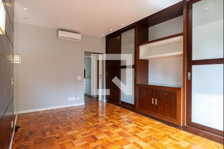 Apartamento à venda com 200m², 3 quartos e 1 vagaSuíte