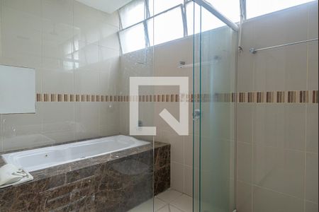 Apartamento à venda com 200m², 3 quartos e 1 vagaBanheiro da Suíte