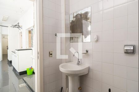 Apartamento à venda com 200m², 3 quartos e 1 vagaBanheiro de Serviço