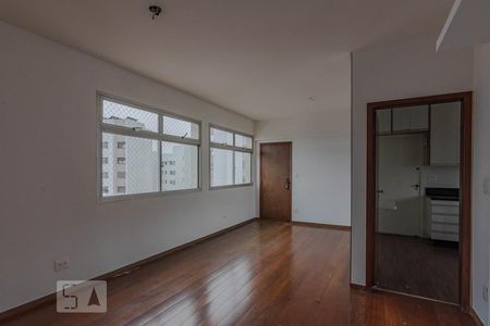 Sala  de apartamento para alugar com 4 quartos, 105m² em Sion, Belo Horizonte