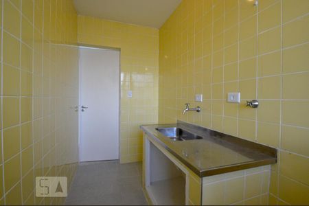 Cozinha de kitnet/studio para alugar com 1 quarto, 34m² em Bela Vista, São Paulo