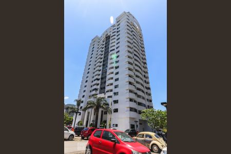 Fachada de apartamento para alugar com 3 quartos, 65m² em Jacarepaguá, Rio de Janeiro