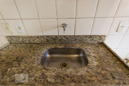 Cozinha de apartamento para alugar com 3 quartos, 65m² em Jacarepaguá, Rio de Janeiro