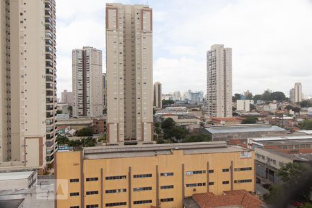 Vista de apartamento à venda com 2 quartos, 57m² em Vila Bertioga, São Paulo