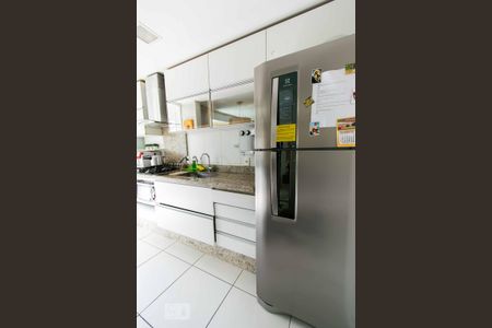 Apartamento à venda com 70m², 2 quartos e 1 vaga Apartamento à venda com 70m², 2 quartos e 1 vagaCozinha