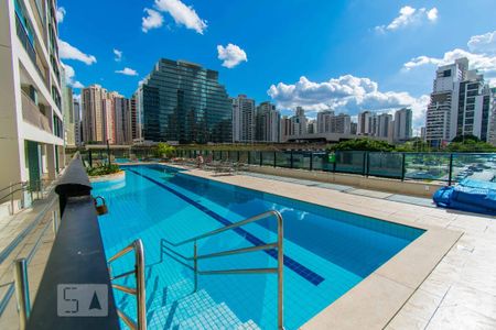 Apartamento à venda com 70m², 2 quartos e 1 vaga Apartamento à venda com 70m², 2 quartos e 1 vagaPiscina