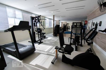 Apartamento à venda com 70m², 2 quartos e 1 vaga Apartamento à venda com 70m², 2 quartos e 1 vagaAcademia