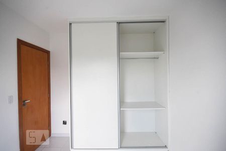 Quarto 2 de apartamento para alugar com 2 quartos, 46m² em Jardim Ampliação, São Paulo